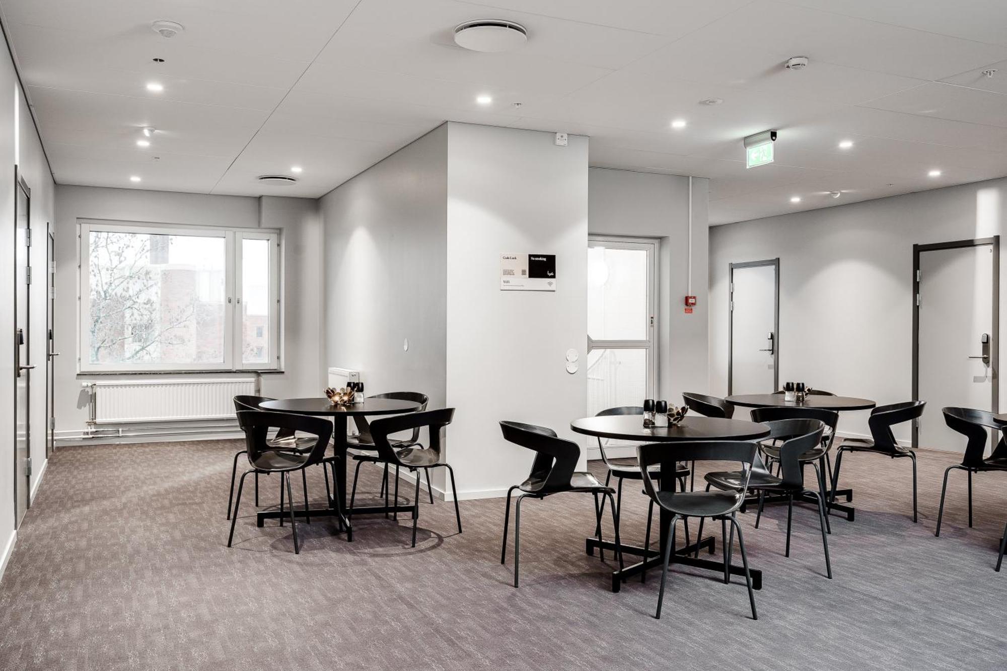 Forenom Hotel Arlanda Exterior photo